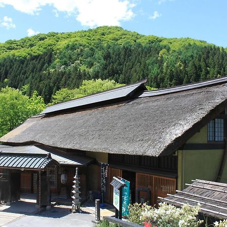 Hatago Higashiagatsuma Bagian luar foto