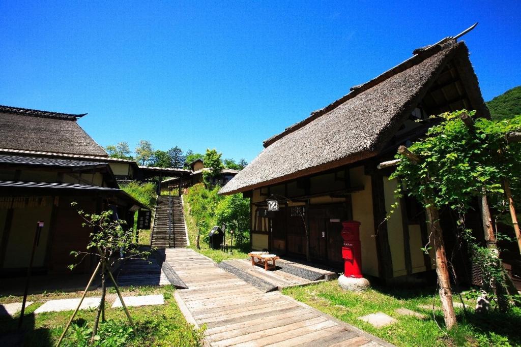 Hatago Higashiagatsuma Bagian luar foto